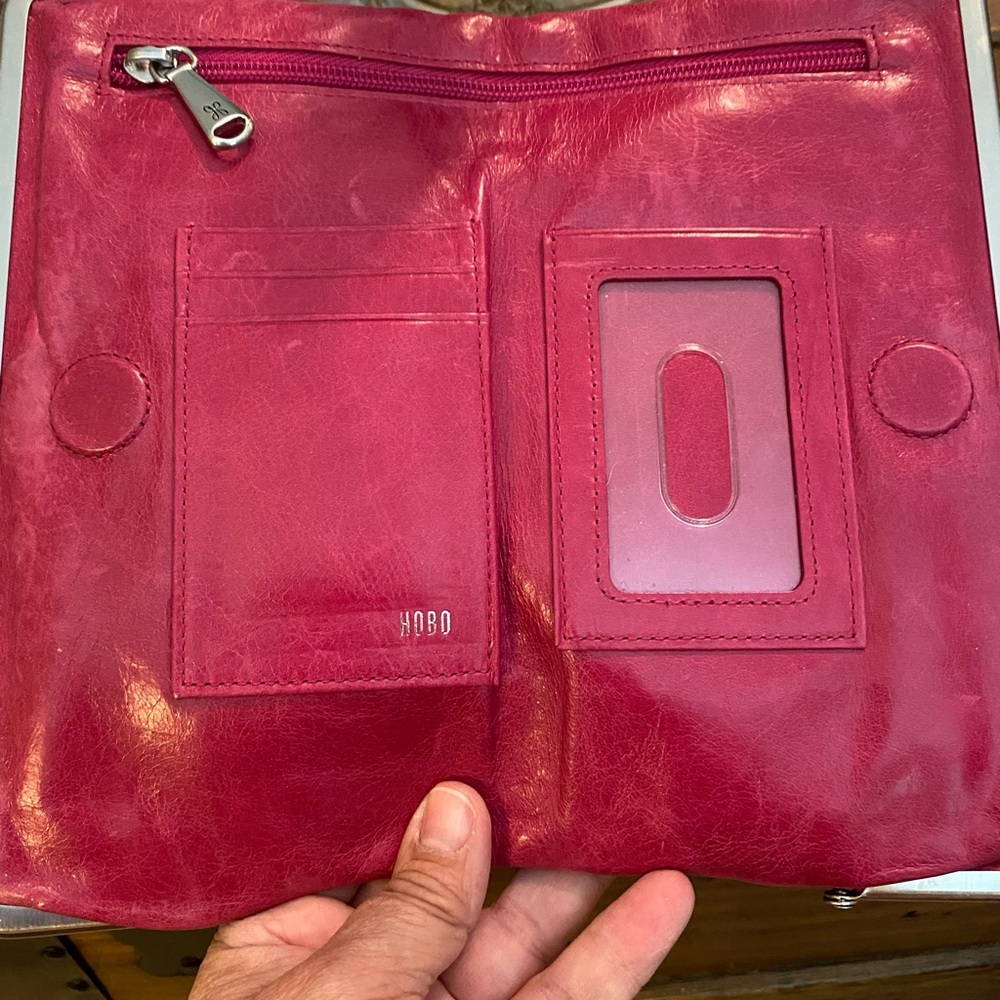 Hobo Lauren Wallet - Picture 3 of 7